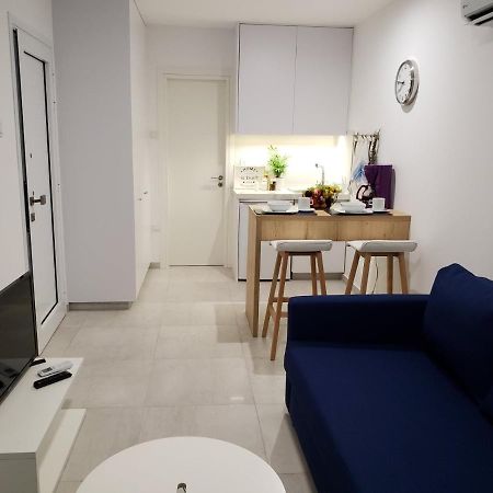 Modern & Cozy Studio W/ Backyard Near City Center ลิมาซอล ภายนอก รูปภาพ